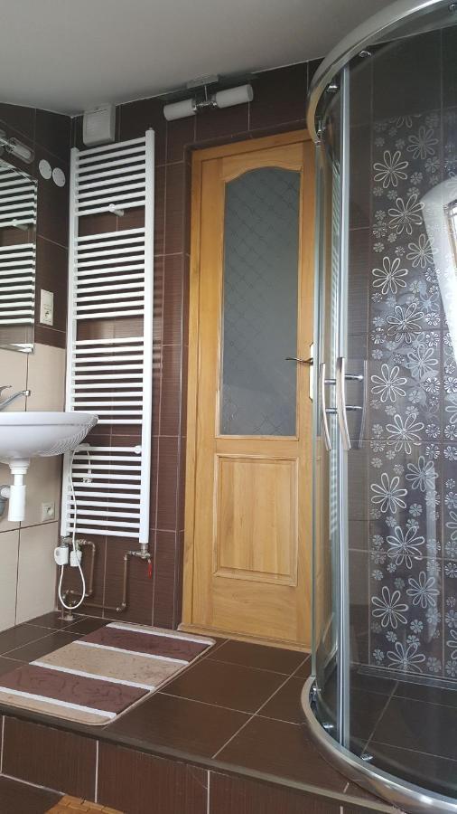 Balassi Apartment -With Green Terrace&Bike Štúrovo エクステリア 写真